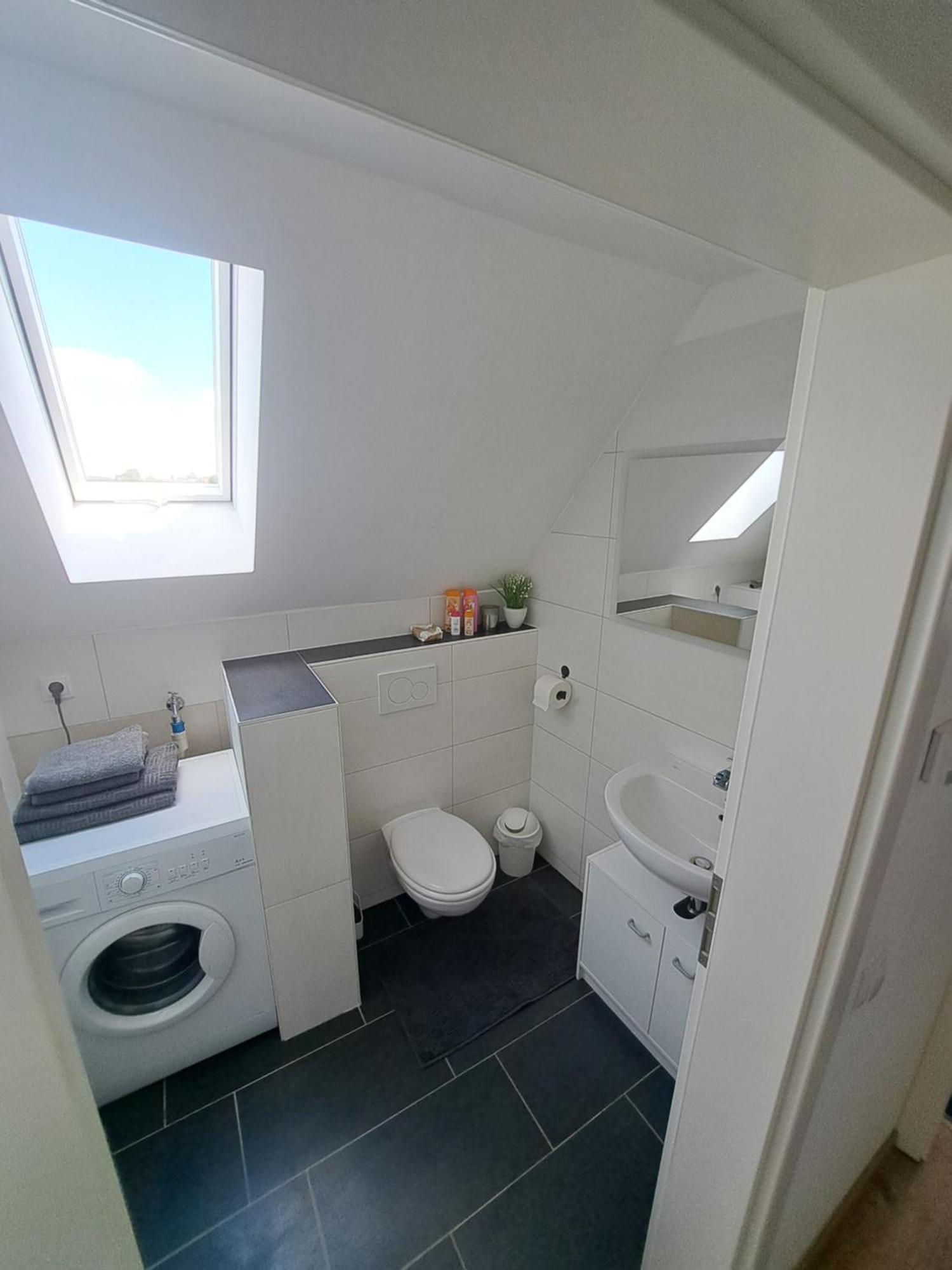Wunderschoenes 2 Zimmer Apartment Inkl. Parkplatz Asbach (North Rhine-Westphalia) Exterior foto